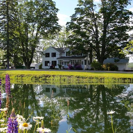 Enfield Manor Bed&Breakfast And Vacation Rental Newfield 外观 照片
