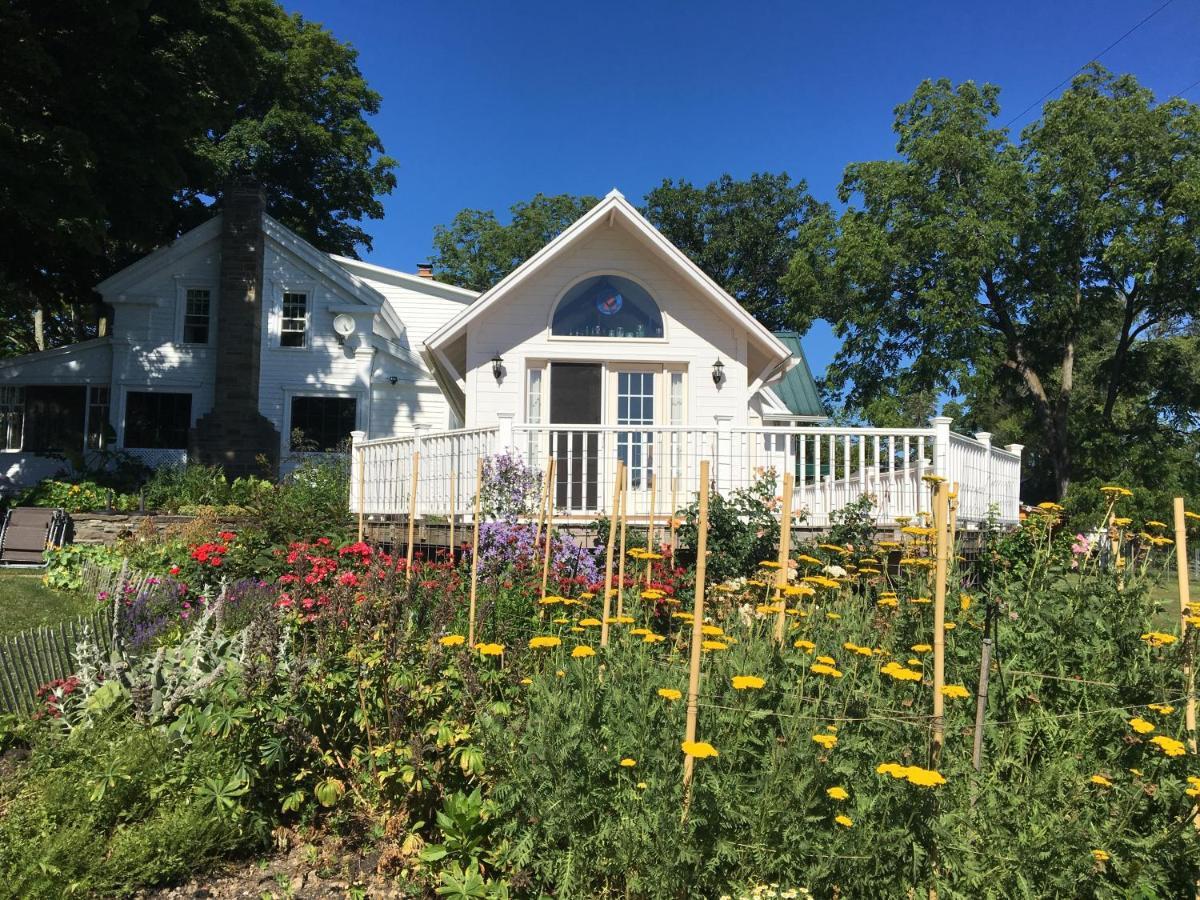 Enfield Manor Bed&Breakfast And Vacation Rental Newfield 外观 照片