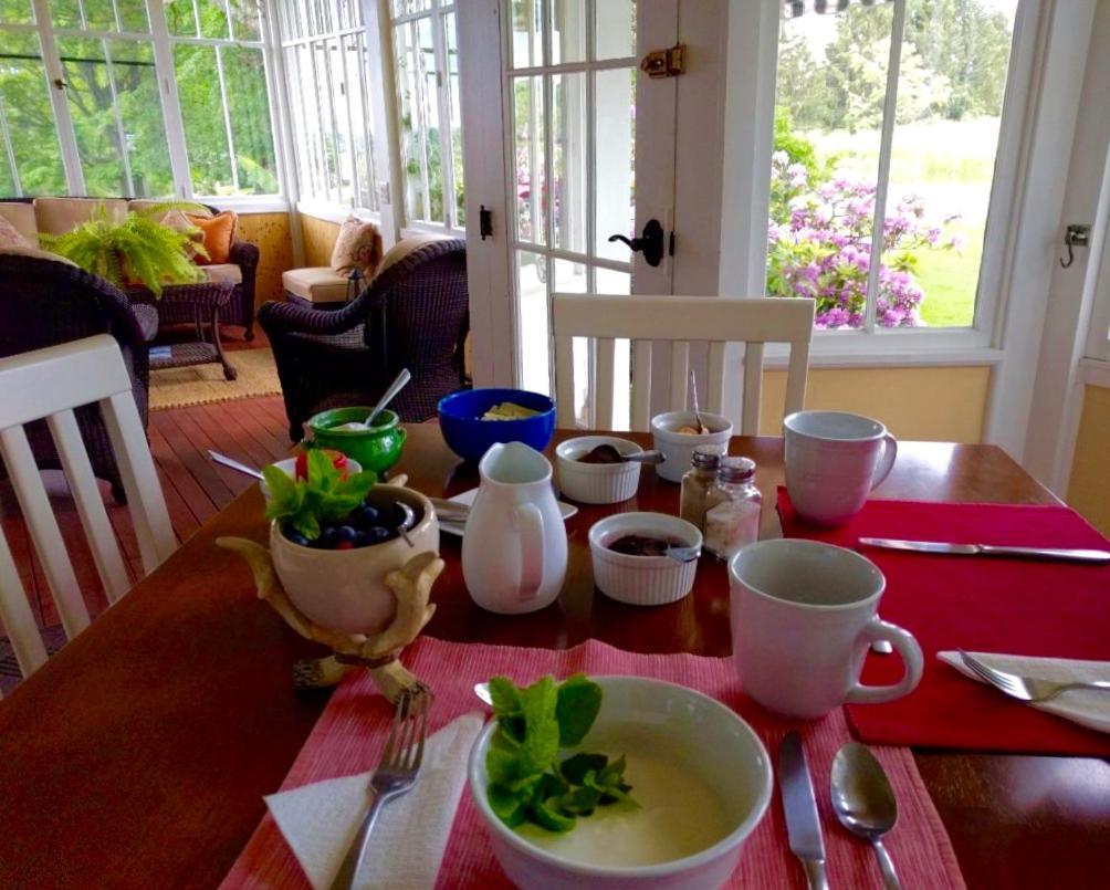 Enfield Manor Bed&Breakfast And Vacation Rental Newfield 外观 照片